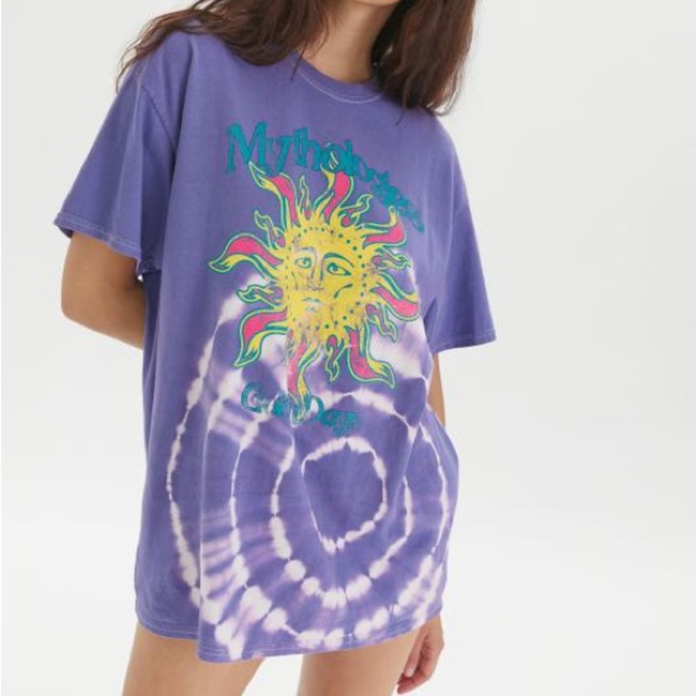 NWT Urban Outfitters Mythologies Oversized Tie Dye Sun T-Shirt - S/M
